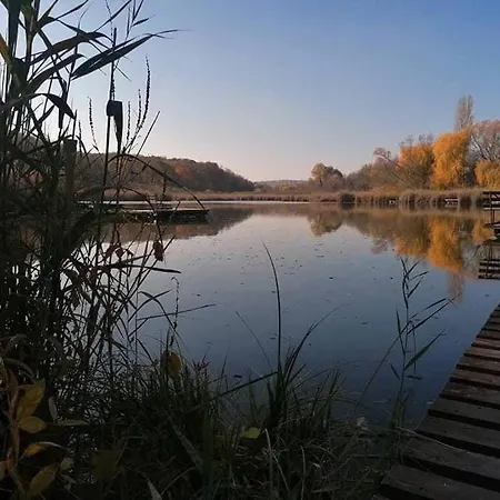 Lakelove Haziko Sopron- Erdo Es Topart Mellett *
