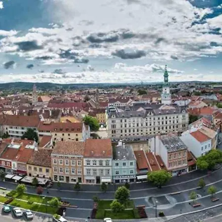 Lakelove Haziko Sopron- Erdo Es Topart Mellett